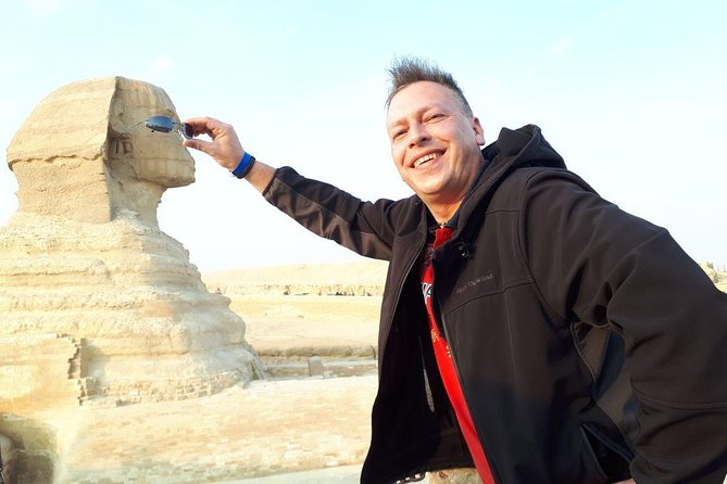 1-day trip to Cairo by plane from Hurghada - Egyptian Museum Stop: Seeing Ancient Egypt With Real Structure