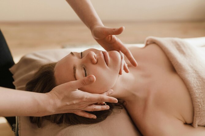 1 Hour Full Body Therapeutic Massage with Transfer in Hurghada - Getting Picked Up: Air-Conditioned Comfort and Quick Communication