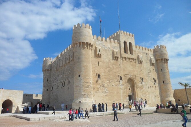 10 Days Egypt Itinerary Cairo & Nile Cruise and White Desert - Old Cairo and Khan el-Khalili: Citadel Views and Coptic Church Stops