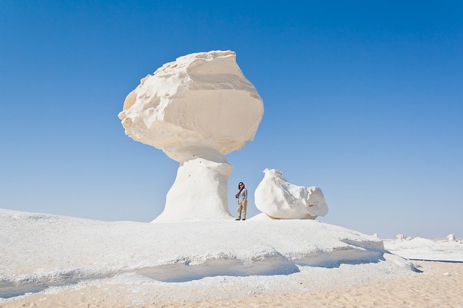 2 Day Bahariya Oasis White Desert Tour - Day 1: Cairo to El Bahariya Oasis, then straight into off-road terrain