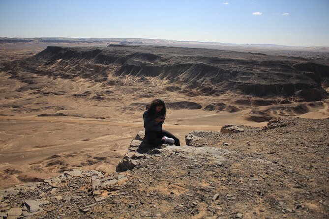 2-Day Black and White Deserts Tour w/ Desert Activities in Egypt - Day 1: English Mountain views, Bawiti lunch, and a first hit of eerie dunes