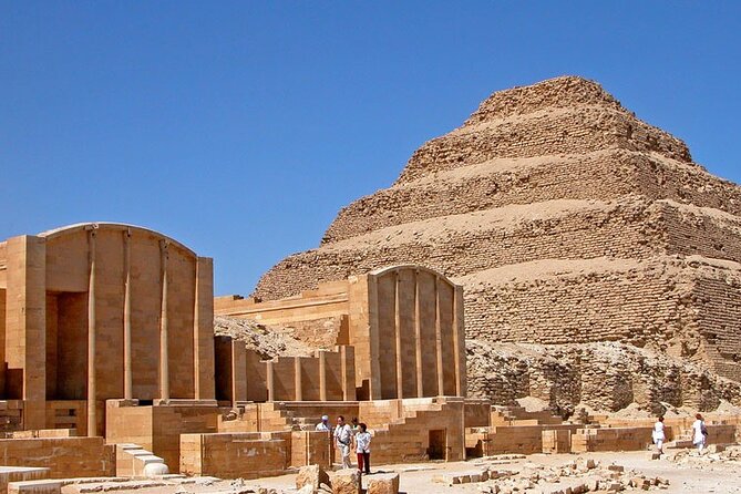 2 Days Private Tour to Landmarks in Giza and Cairo - Dahshur Red and Bent Pyramids: the older royal necropolis stop
