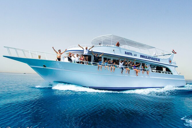 2-Dive adventure-Safe & Top-rated boat for Certified Divers - Key things that make this day work