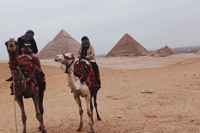 2-Hours Camel Ride around Giza Pyramids - Hotel Pickup to the Desert: What Makes This Easy