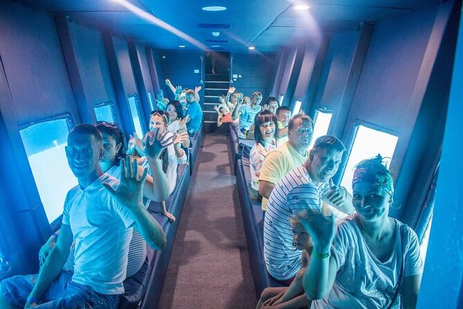 2 Hours Catamaran and Submarine with Snorkeling in Hurghada - Pickup, timing, and what to bring for an 8:00 a.m. start