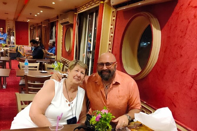 2-hours night dinner cruise show : Eat , Dance and Sing - On Board Dinner: What’s Included in the Buffet (and What’s Not)
