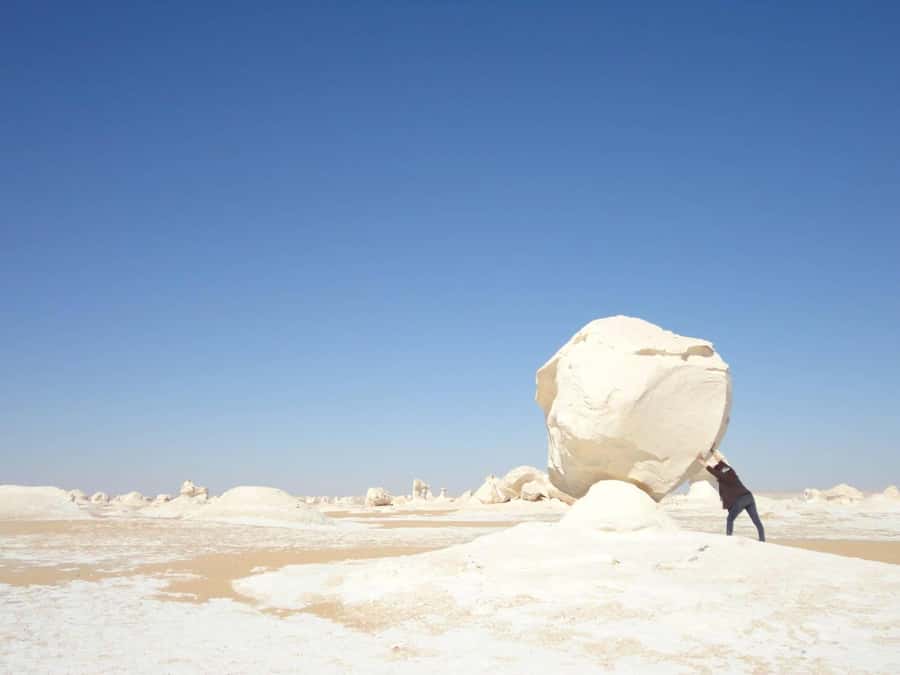 3 Days 2 Nights Visit White Desert & Bahariya From Cairo - Cairo to Bahariya: 07:00 pickup and the long-but-worth-it drive