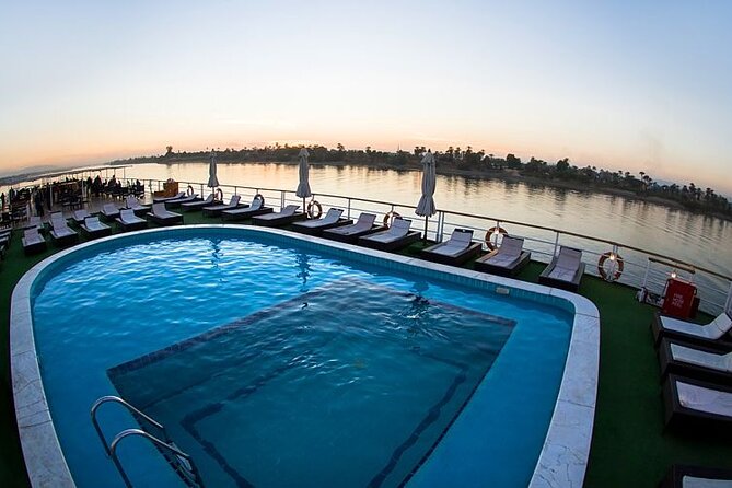 3 Days and 2 Nights Nile Cruise from Luxor to Aswan - Day 2: Edfu by carriage, then Kom Ombo’s split personality