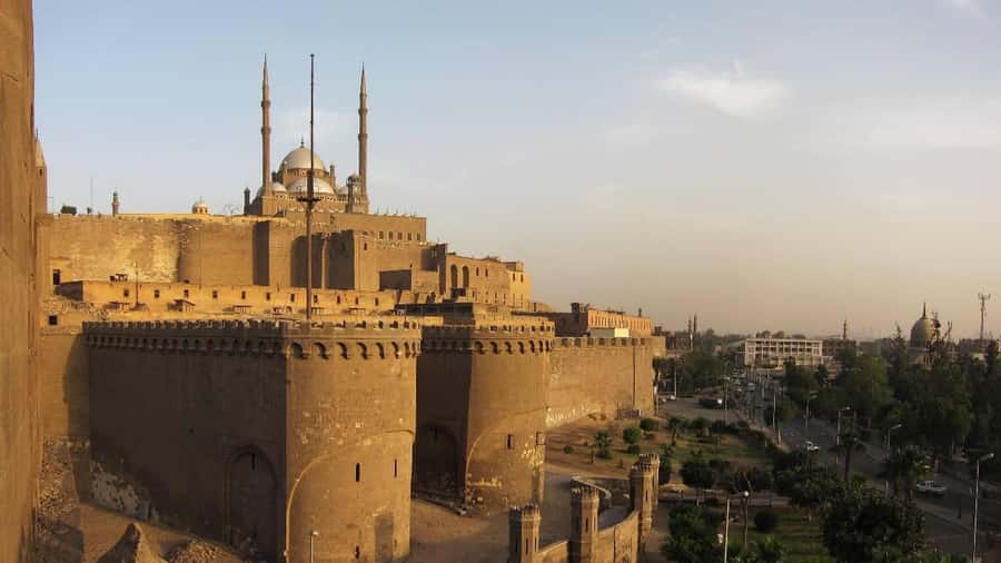 3-Days of Cairo: Pyramids, Museums & Old Cairo Private tours - Logistics That Matter: Transfers, Heat, Lunches, and Pyramid Interiors