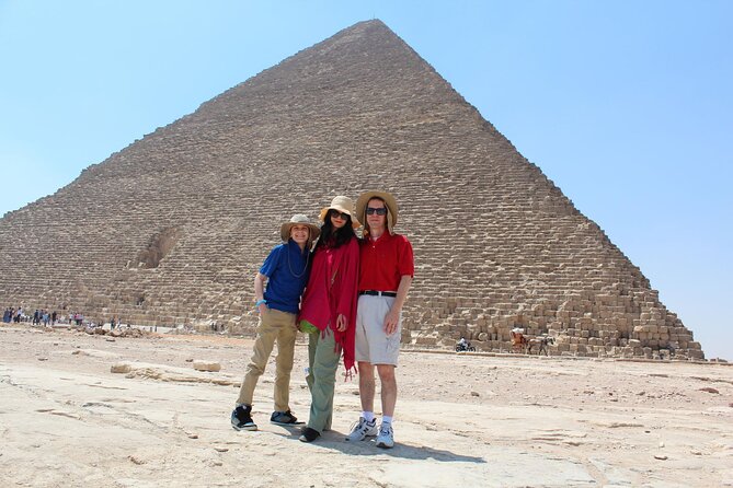 3 Days private guided Cairo travel package - Day 2: Great Pyramids, Sphinx and Valley Temple, Plus Saqqara and Dahshur