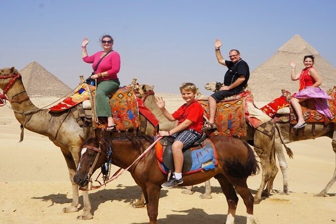 3 Hour Private Tour in Giza Pyramids - First Stop on the Plateau: Great Pyramids Panoramas That Actually Help