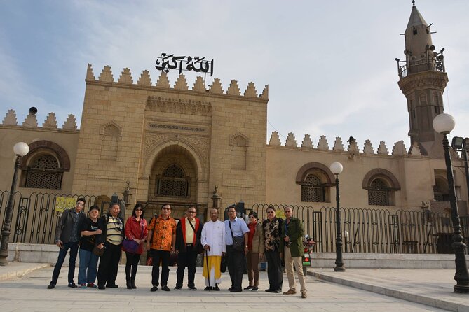 3 Nights in Cairo , Full Package - Day 1: Pyramids of Giza + the Egyptian Museum in One Smooth Arc