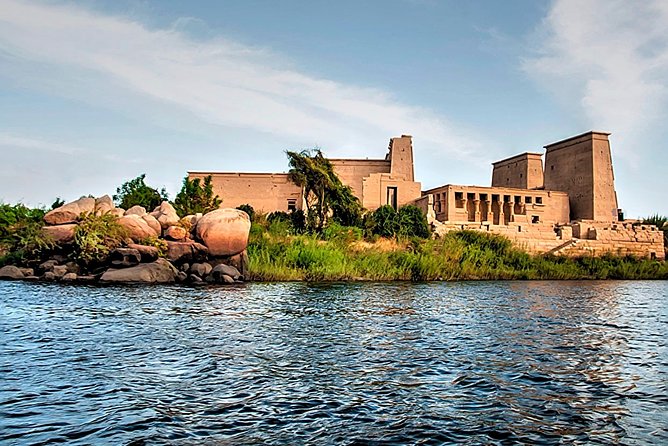 3 Nights Nile Cruise include hotair ballon, sound&light AbuSimbel - Kom Ombo and Edfu: crocodiles, Horus, and lock crossings