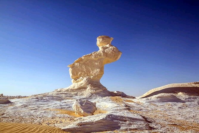 4-Day White Desert Camping Trip from Cairo - Day 1: Black Desert, El Hez village, Cold Spring, and your first Mttar camp night