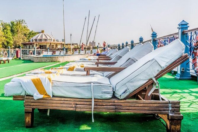 4 Days 3 Night Nile Cruise from Aswan with Abu Simbel and Balloon - Day 2: Abu Simbel daylight start, then sailing toward Kom Ombo and Edfu
