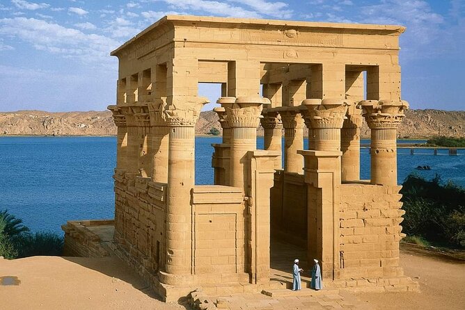 4 Days 3 Nights Cruise Aswan To Luxor, Abu Simbel and Air Balloon - Edfu to Luxor: Horus Temple, Esna Lock, and Luxor Temple after dusk
