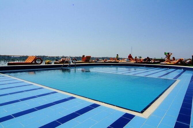 4-Days Aswan sails Nile Cruise Luxor &Abu Simbel.Hot air Balloon - Guides and group size: where attention helps, and where it can vary