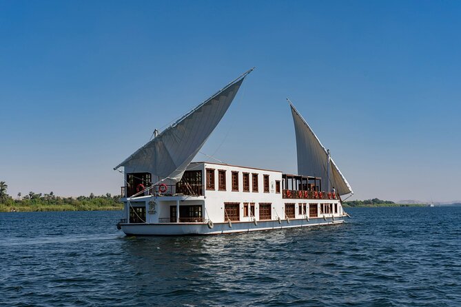 4 Days Dahabiya Nile Cruise from Aswan to Luxor with Sightseeing - How onboard life works on a traditional Dahabiya