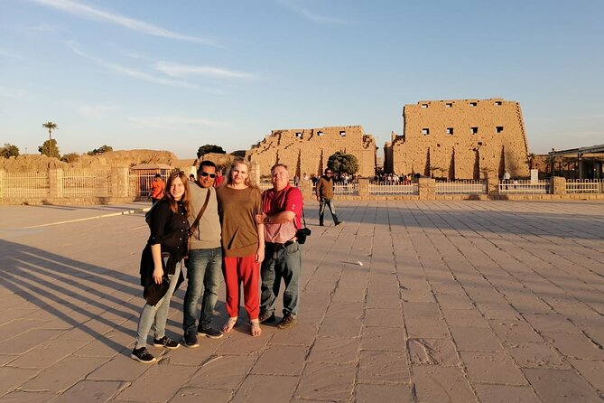 4 Days Nile cruise Aswan to Luxor & Abu Simbel. Hot air Balloon - Aswan to Luxor in 4 days: the smart rhythm for first-timers