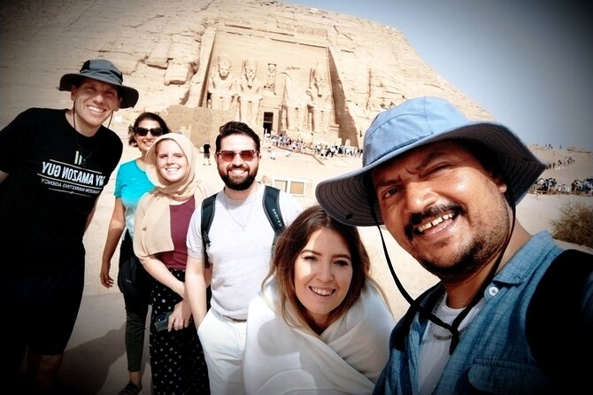 4 Days Nile Cruise, Aswan to Luxor AbuSimbel optional hot balloon - Day 2: Abu Simbel at 4 am, then Kom Ombo and sailing toward Edfu