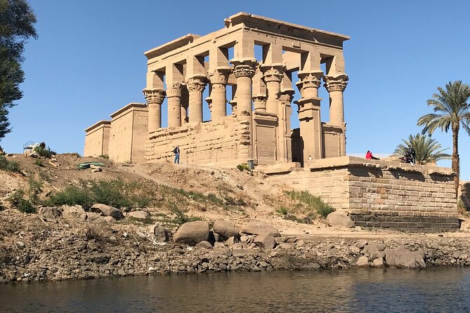4Days 3Nights Nile Cruise from Aswan to Luxor All Tours Included - Day 2: Kom Ombo’s Sobek temple, Horus at Edfu, and the Esna Lock show