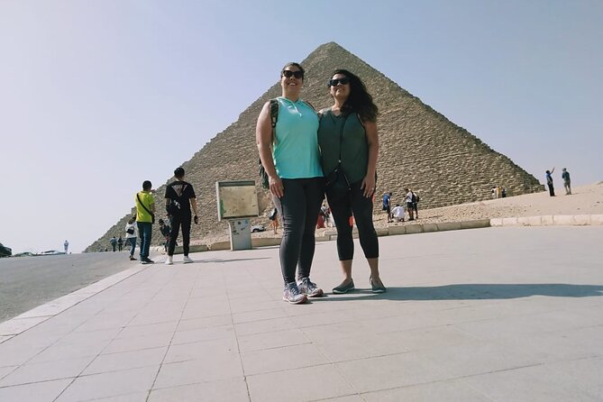 4Hours Private Pyramid with lunch&camel ride through Ancient Giza - High Hill Viewpoint: Getting the Pyramids on One Line