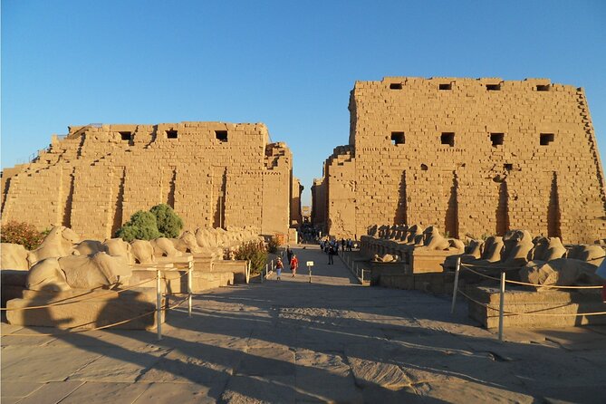 4Nights Nile Cruise from Luxor to Aswan with Abu Simbel & Balloon - Day 3 in Edfu and Kom Ombo: Horus by carriage and a sunset temple
