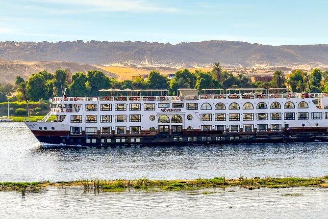 5 Day Nile Cruise from Cairo to Luxor and Aswan - Edfu and Kom Ombo: horse-and-carriage temple time and a double temple surprise