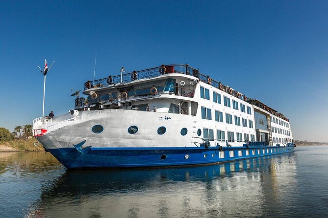 5-Day Nile Cruise to Aswan from Luxor with Hot Air Balloon Ride - East bank opener: Karnak’s scale and Luxor Temple’s symmetry