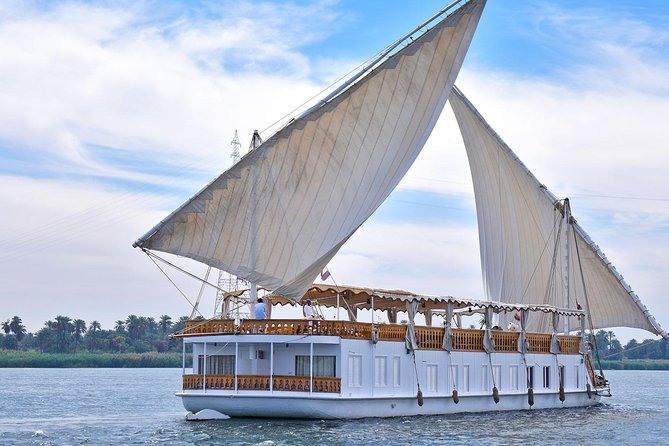 5-Day Nile Journey on a Dahabiya Cruise from Luxor to Aswan - Day 1 in Luxor: tombs, temples, and Karnak’s huge scale