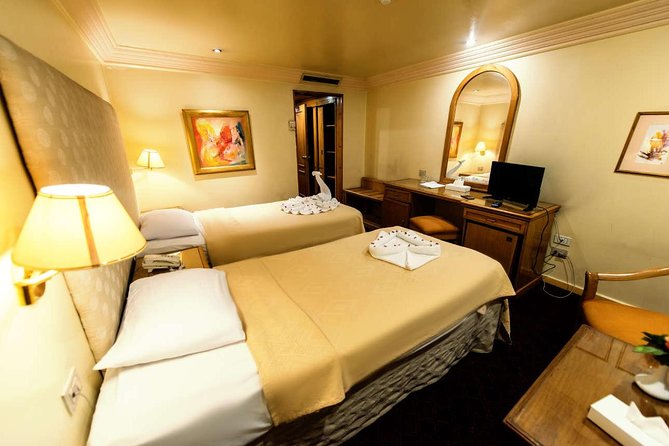 5 Days , 4 Nights Nile Cruise From Luxor - Day 2: Valley of the Kings, Hatshepsut at Deir el-Bahari, and Colossi of Memnon