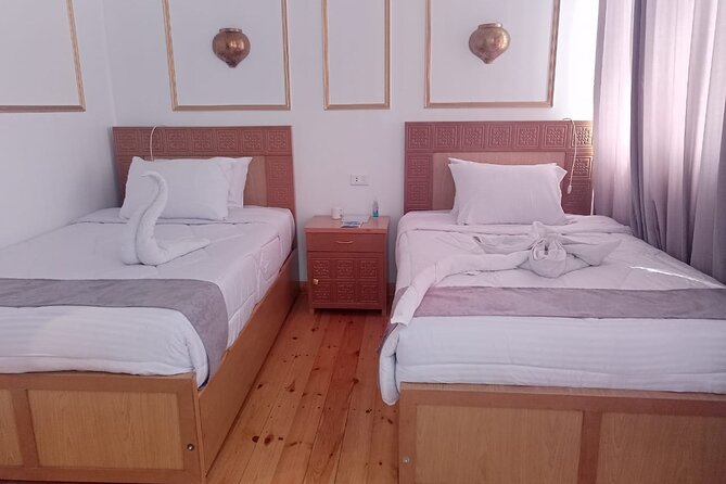 5 Days Dahabiya Nile Cruise from Luxor to Aswan - Day 2: Edfu Temple of Horus plus Gebel el Silsila quarry scenery