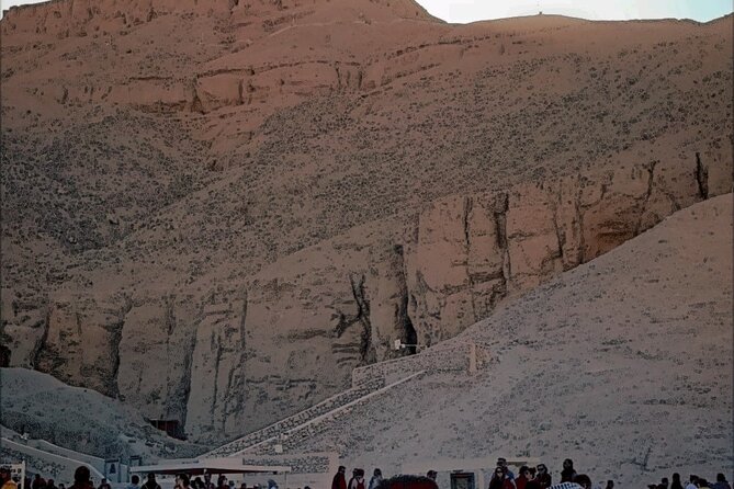 5 Days Nile Cruise From Luxor To Aswan Including Hot Air Balloon & Abu Simbel - Day 3 Edfu and Kom Ombo: preserved temple walls and riverbank power