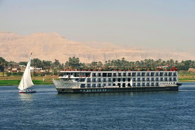 5-Days Tour Nile Cruise from Luxor to Aswan with Abu Simbel - Day 1 in Luxor: Luxor Temple and Karnak After the Sun Softens