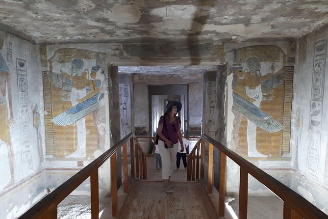6 Days Luxury Egypt Tour - Giza Pyramids and Saqqara Step Pyramids: Two Pyramid Worlds in One Morning-Plus