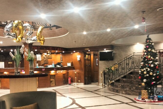 7 Days luxury Egypt Cairo pyramid cruise Flight - Day 1 in Cairo: Pickup, First Stops, and a Comfortable Landing