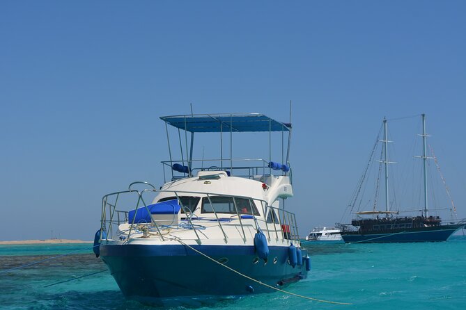 8-Hour Private Boat Charter Exclusive & Lunch Transfer -Hurghada - Pickup, Transfers, and the On-Board Setup You Want