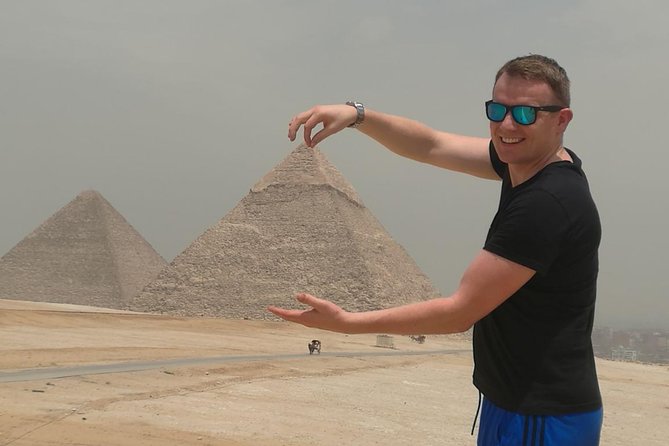 8-Hour Private Tour to the Pyramids of Giza and Saqqara from Cairo - Price, Pickup, and Value at $81.28 per Person