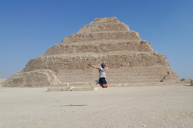 8 Hours Guided tour to Giza Pyramids , Sphinx, Saqqara & Dahshur - Giza Plateau: Cheops, Chephren, Mykerinus (Plus Optional Camel Time)