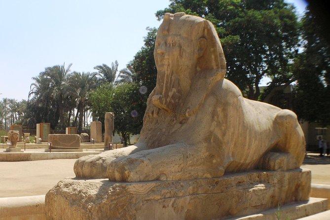 8 hours-Private Guided Day Tour to Memphis Saqqara and Giza with Lunch - Great Sphinx walkthrough: more than a postcard face