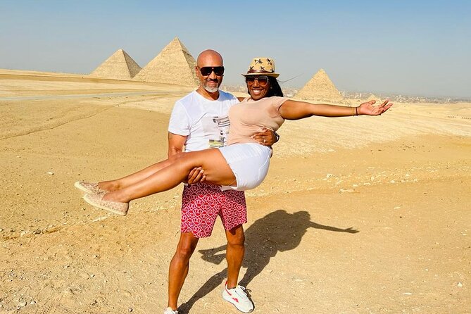 8-Hours private tour of Giza pyramids, Egyptian museum&Bazaar - Camel ride in the desert: what to expect