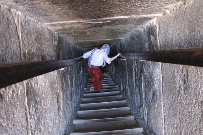 8-Hours Tour to Giza Pyramids, Sphinx, Sakkara Pyramids & Memphis - Tickets and money: $40 looks good, but budget for entrances