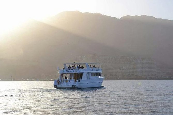 Ain Sokhna Red Sea Day Use Yacht from Cairo - Lunch, bottled water, and the kind of comfort you feel later