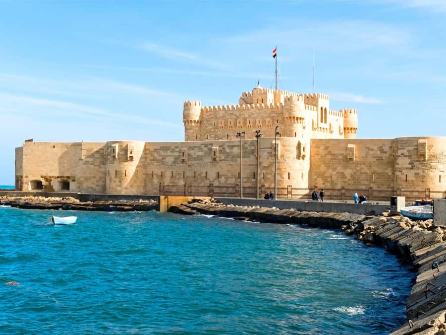 Alexandria: Archeological Day Tour - Abu al-Abbas al-Mursi Mosque, the Corniche, and the Old Harbor Contrast