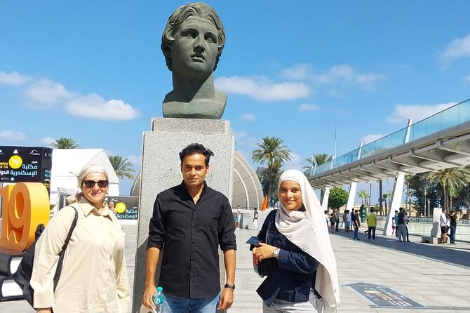 Alexandria Free Walking Tour Discover the Hidden Gems - Stop 1: Alexander the Great Statue and Tomb Theories