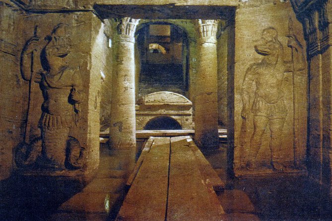 Alexandria from Cairo Private Tour With Tickets & Lunch & Guide - Kom el Shoqafa Catacombs: Roman burial rooms in three levels