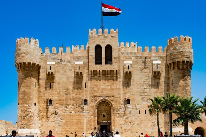 Alexandria Full-Day Private Tour from Giza or Cairo with Lunch - Kom el Shoqafa Catacombs: Where Styles Collide Underground
