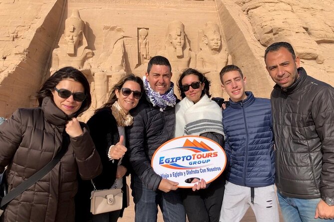 All Inclusive Day tour 8hrs Pyramids, Egyptian Museum and Khan Al-Khalili bazaar - Lunch Near the Pyramids: The Break That Keeps the Day on Track