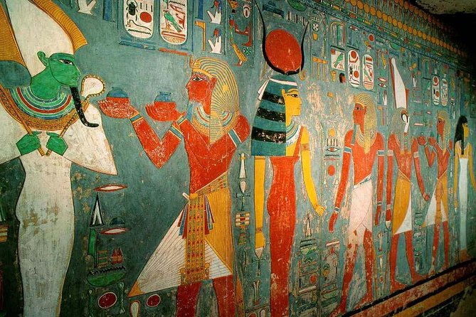 All-Inclusive Full Day To Explore Luxor's East & West Bank - Luxor Temple and the Abu Al-Haggag mosque on ancient ruins