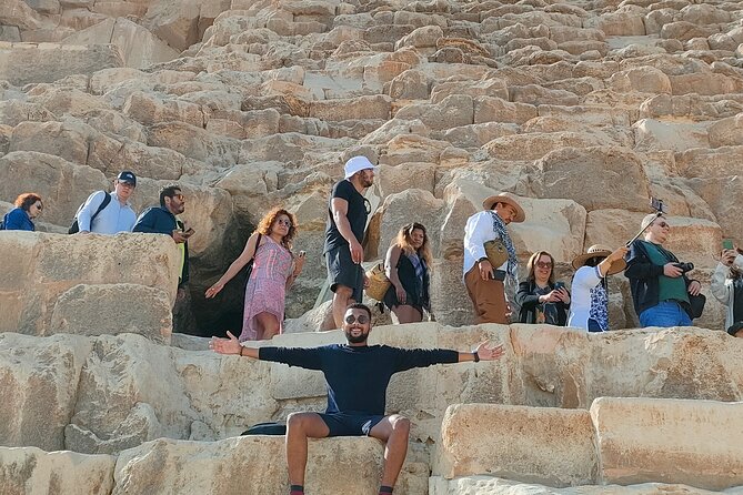 All inclusive Giza Pyramids ,Sphinx ,Lunch ,Camel&Inside pyramid - Price value at $5: what you should realistically expect